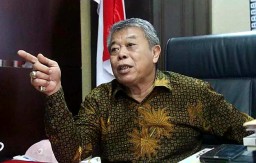 Perjalanan Ketua DPRD Jatim Kusnadi, dari Kursi Dewan ke Podium Dosen