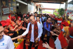 Di Peresmian Fasilitas Produksi SKT Sampoerna, Pj Gubernur Jatim Optimistis Makin Luaskan Lapangan Kerja dan Tingkatkan Kesejahteraan Masyarakat