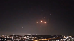 Awal Mula Serangan Iran vs Israel, Tel Aviv Kewalahan Hadapi Rudal Teheran