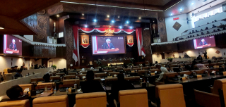 Gubernur Khofifah Tepis Data Pertanian Dianggap Turun di Rapat Paripurna DPRD Jatim