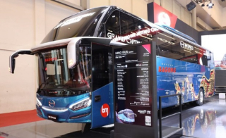 Alasan Bus Bagong Pilih Hino Terbongkar di GIIAS 2025 Tangerang