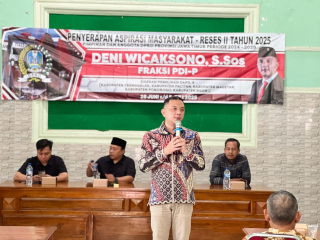 DPRD Jatim Soroti Kewajiban Beli Seragam Mahal di SMA/SMK Negeri, Deni Wicaksono: Harus Dievaluasi!