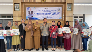 Putri Jawara, Program Khofifah Bikin Emak-emak di Bululawang Malang Sumringah 