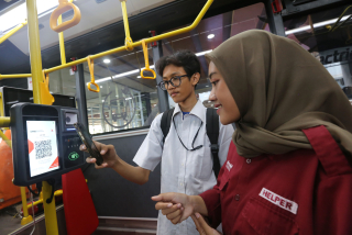 Bukan Kalah Menang, Pemkot Surabaya Integrasikan Trans Jatim dengan Angkutan Kota Hingga SRRL