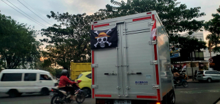 Bendera One Piece Masih Seliweran di Surabaya