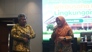 DPR RI dan KLHK Gelar Sosialisasi Wirausaha Kreatif Lingkungan di Mojokerto