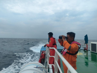 4 Hari Hilang di Laut Utara Lamongan, Nasib ABK Raja Jaya Masih Misterius
