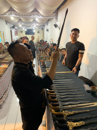 Ketua Komisi A DPRD Surabaya Apresiasi Gelar Pusaka Brojo Wahni, Keris Nusantara Dinilai Jadi Media Edukasi Hidup