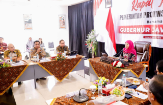 Gubernur Khofifah Matangkan Arah Pembangunan Jawa Timur 2026