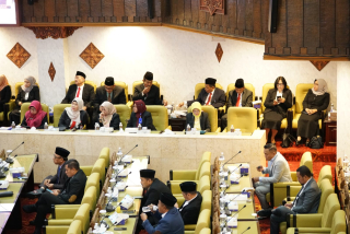 44 Anggota DPRD Jatim Absen, Paripurna Pengesahan Kode Etik Tetap Diketok