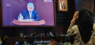 Khofifah Usul Tambahan Modal Rp300 Miliar, Target 1 Juta UMKM Terjangkau