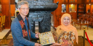 Temui Dubes Tiongkok, Gubernur Khofifah Genjot Investasi hingga Energi Terbarukan di Jatim