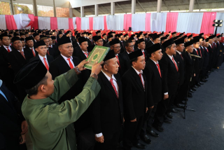 Gus Fawait Lantik 734 Kepala Sekolah di Jember, Siap Dievaluasi Setiap 6 Bulan