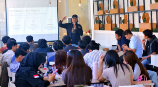 GMNI Surabaya dan Rumah Literasi Digital Ajak Mahasiswa Kuasai Jurnalistik di Tengah Era Algoritma