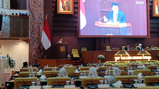 Emil Dardak Tegaskan SiLPA APBD Jatim 2025 Bukan karena Anggaran Tak Terserap, Ini Penjelasannya