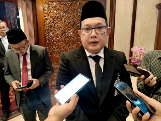 Adhy Karyono Pastikan Catatan DPRD Jadi Evaluasi, Infrastruktur dan Jalan Provinsi Jadi Fokus APBD Jatim 2027