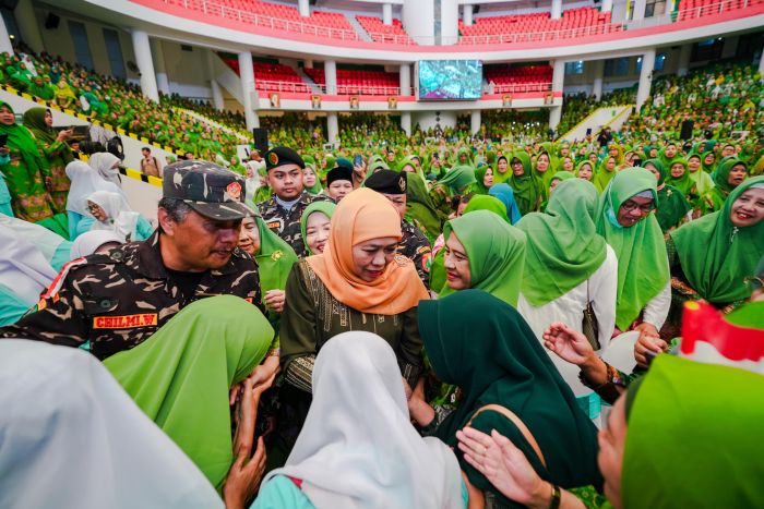 Khofifah Ajak Perguruan Tinggi dan Pesantren Beri Beasiswa Anak Palestina