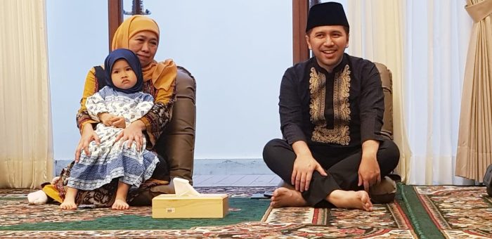 Akankah Khofifah Emil Lawan Bumbung Kosong di Pilgub Jatim?