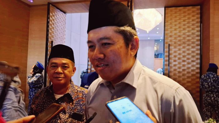 Calon Bupati Sidoarjo, Achmad Amir Aslichin