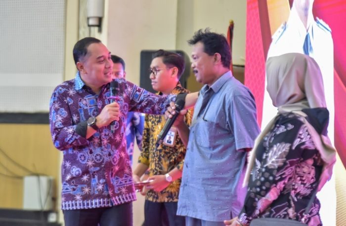 Silaturahmi dengan Ribuan Purna Tugas PNS Pemkot Surabaya, Eri Cahyadi Sampaikan Permohonan Maaf, Ada Apa?