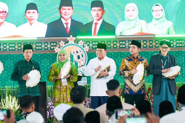 Presiden Prabowo Subianto hadiri Kongres XVIII Muslimat Nahdlatul Ulama (NU) di Jatim International Expo Surabaya, Senin (10/2/2025).