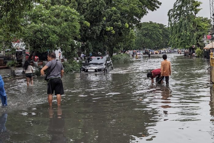 BMKG Juanda dan Pemkot Surabaya Ungkap Penyebab Hujan Deras Picu Banjir di Kota Pahlawan