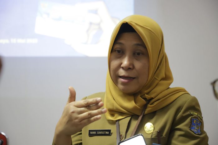 Kepala Dinkes Surabaya, Nanik Sukristina menjelaskan program cek kesehatan gratis di Surabaya (Foto: Pemkot Surabaya)