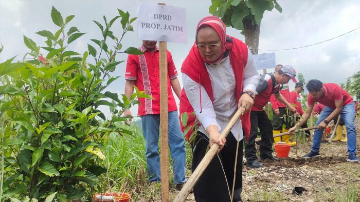 Erma Susanti, anggota Fraksi PDI Perjuangan DPRD Jatim