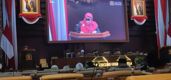 Hj. Zeiniye, S.Ag., Anggota DPRD Jawa Timur