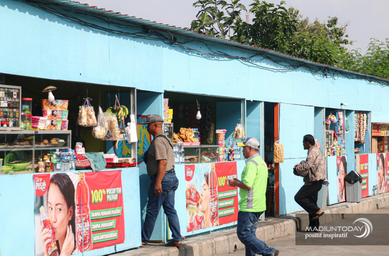 Kondisi para pedagang Terminal Purboyo. (Foto: Kominfo Kota Madiun)