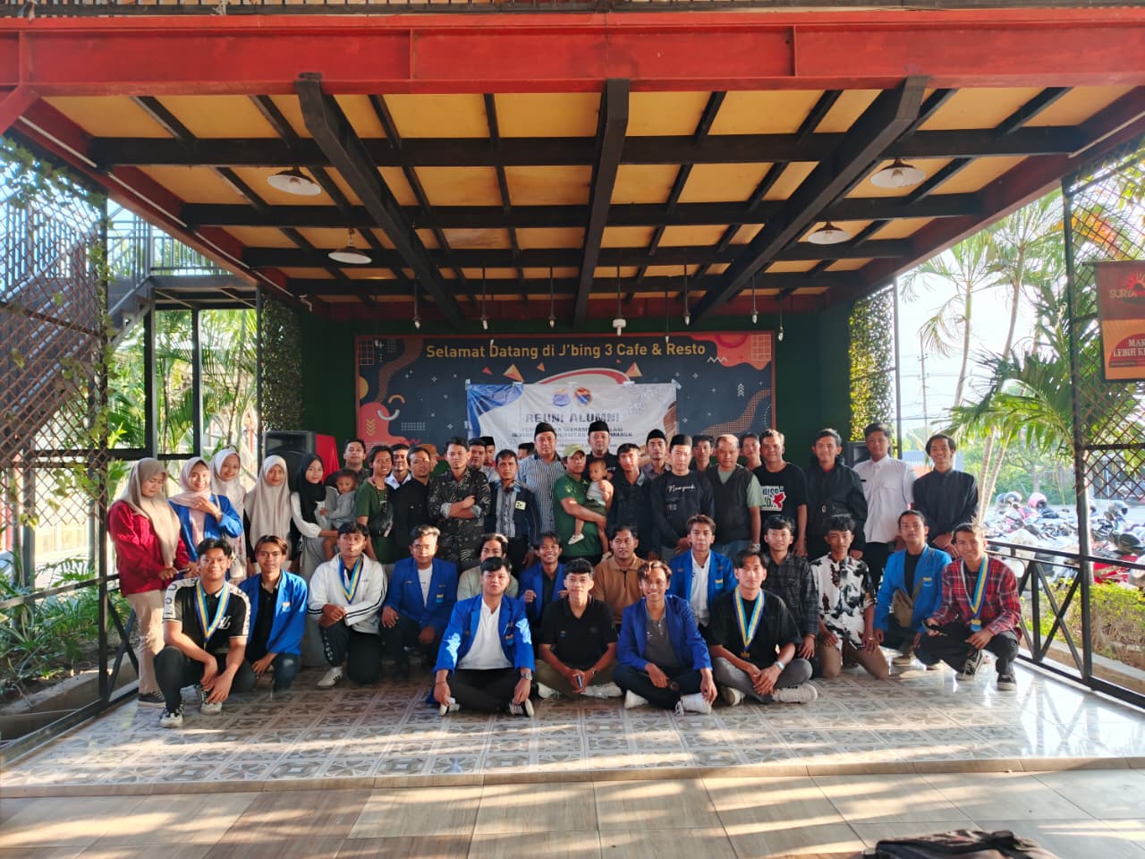 Pengurus Komisariat Pergerakan Mahasiswa Islam Indonesia (PK PMII) Universitas Panca Marga (UPM) Probolinggo saat menggelar pertemuan. (Foto: M Hidayatullah/lingkaran.net)