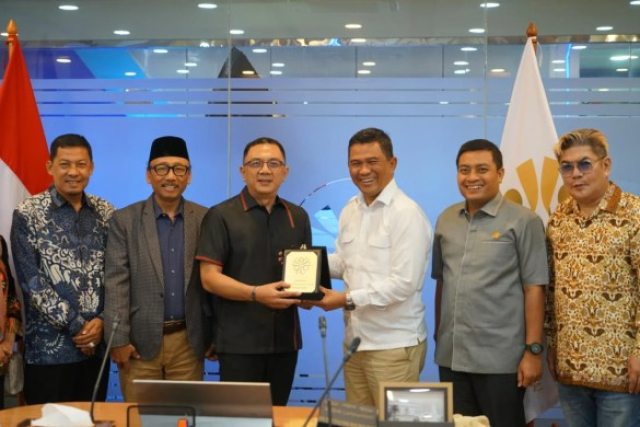 DPRD Jatim melakukan kegiatan Sharing dan Konsultasi dengan jajaran KemenP2MI di Jakarta, Selasa (21/10/2025).