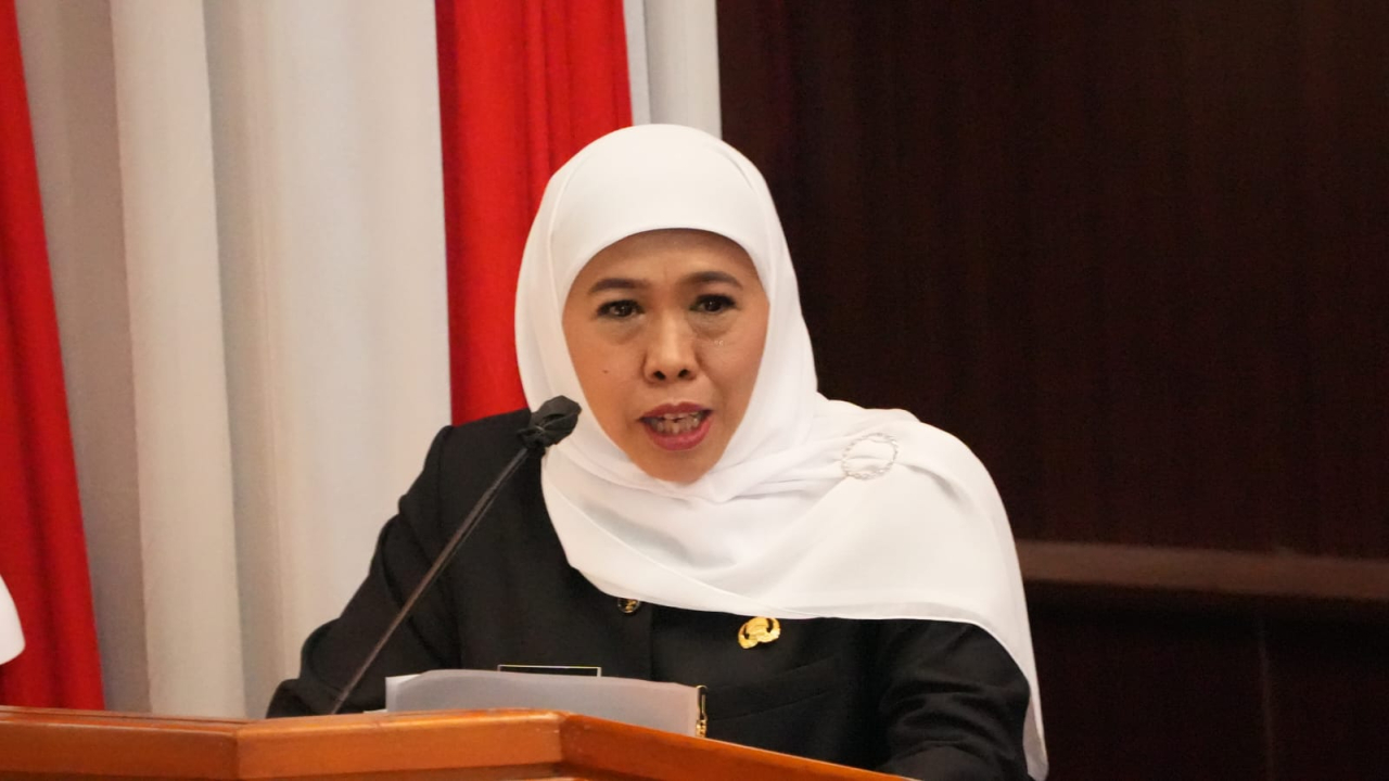 Gubernur Khofifah Naikkan UMK 7 Daerah di Jawa Timur, Surabaya Tembus Rp5 Juta