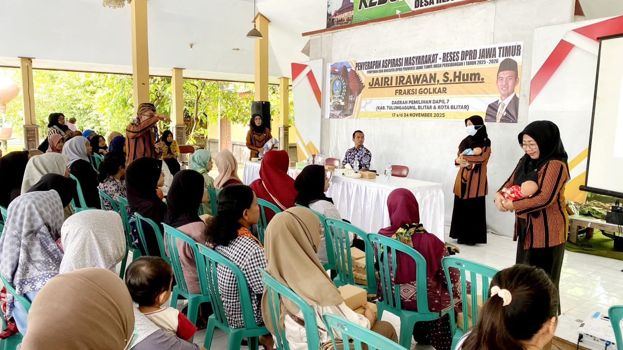 Jairi Irawan, Wakil Ketua Komisi E DPRD Jatim saat menggelar Reses di Wisata Kebon Jambu, Desa Rejoagung, Kec. Kedungwaru, Tulungagung.