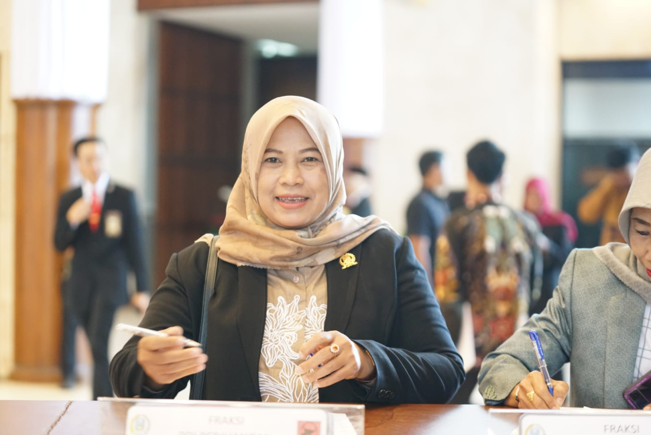 Anggota Fraksi PDIP DPRD Jatim Wiwin Sumrambah.