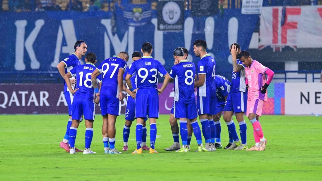 Persib pemuncak klasemen (ileague.id)