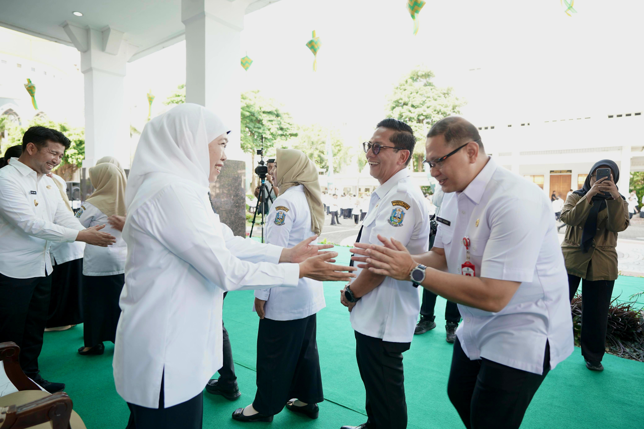 Kepala Dinas Pendidikan Jatim, Aries Agung Paewai saat Halal Bihalal bersama Gubernur Khofifah Indar Parawansa, Rabu (25/3/2026).
