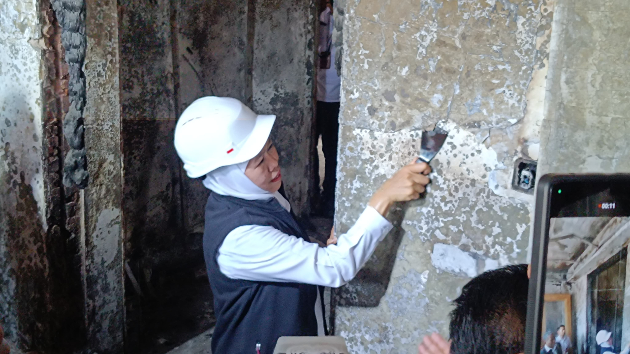 Pemprov Jatim mulai pugar bangunan Sayap Barat Gedung Negara Grahadi.