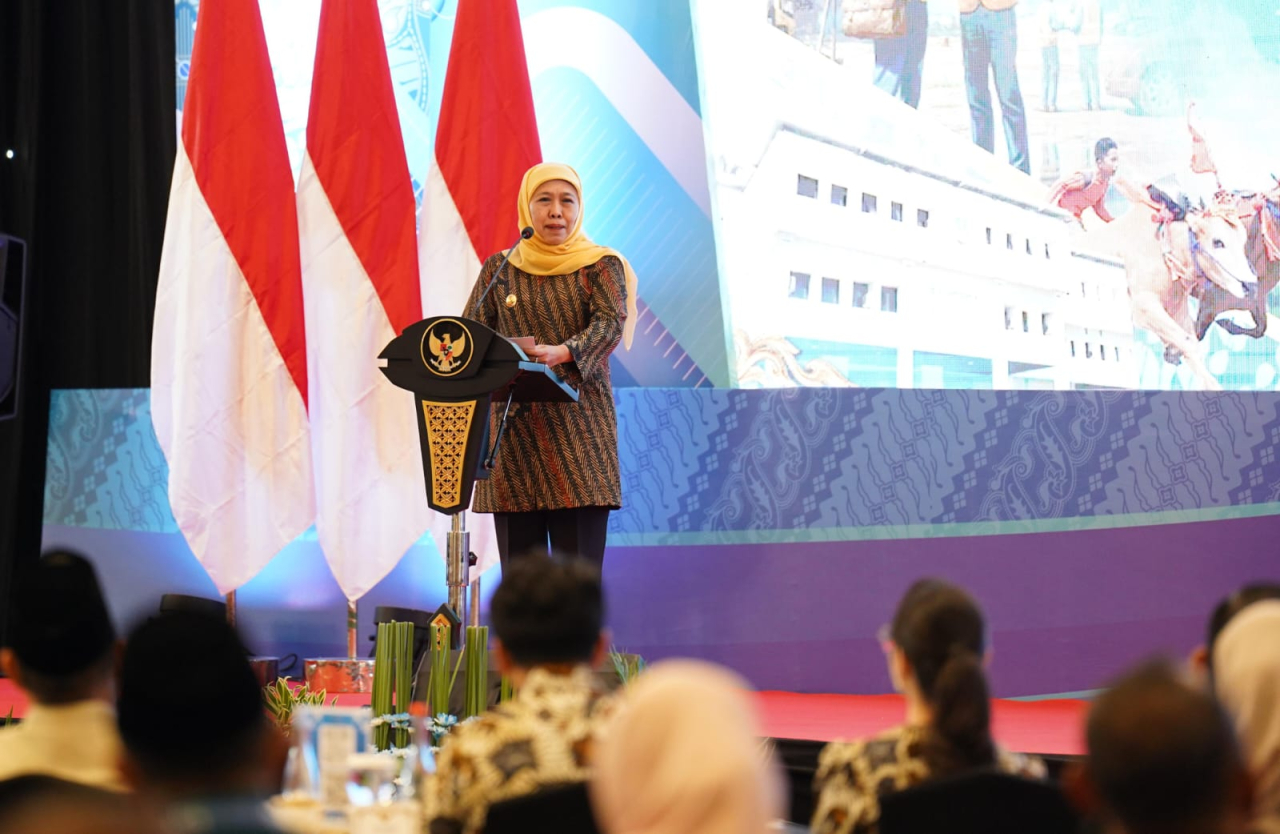 Gubernur Khofifah saat membuka Musyawarah Perencanaan Pembangunan (Musrenbang) RKPD Provinsi Jawa Timur 2027 di Surabaya, Selasa (14/4/2026).