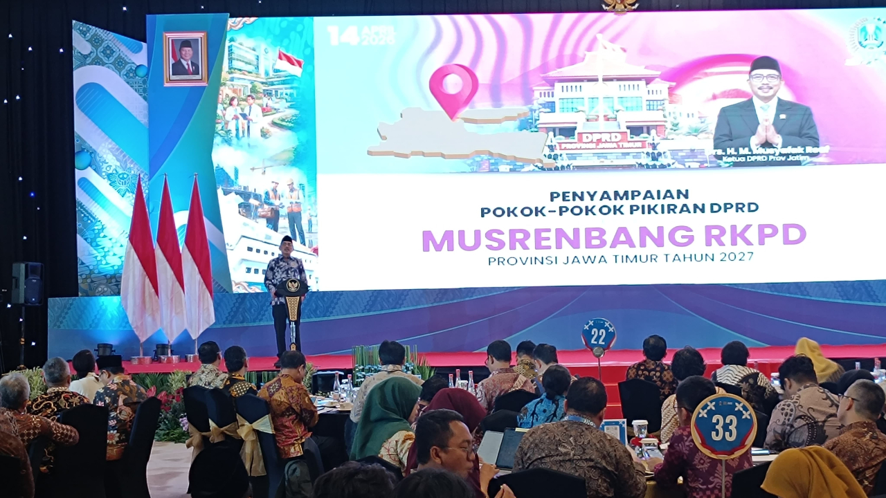 Ketua DPRD Jawa Timur, Musyafak Rouf, menyampaikan pokok-pokok pikiran DPRD dalam Musrenbang RKPD Provinsi Jawa Timur Tahun 2027 di Surabaya, Selasa (14/4/2026).