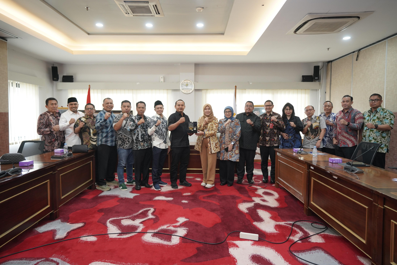 DPRD Jatim melakukan konsultasi dan koordinasi ke Kementerian PAN-RB, Selasa (12/5/2026), terkait penyelarasan kebijakan pendidikan dan rencana pengadaan PPPK instansional bagi 2.295 guru Non-ASN di Jawa Timur.
