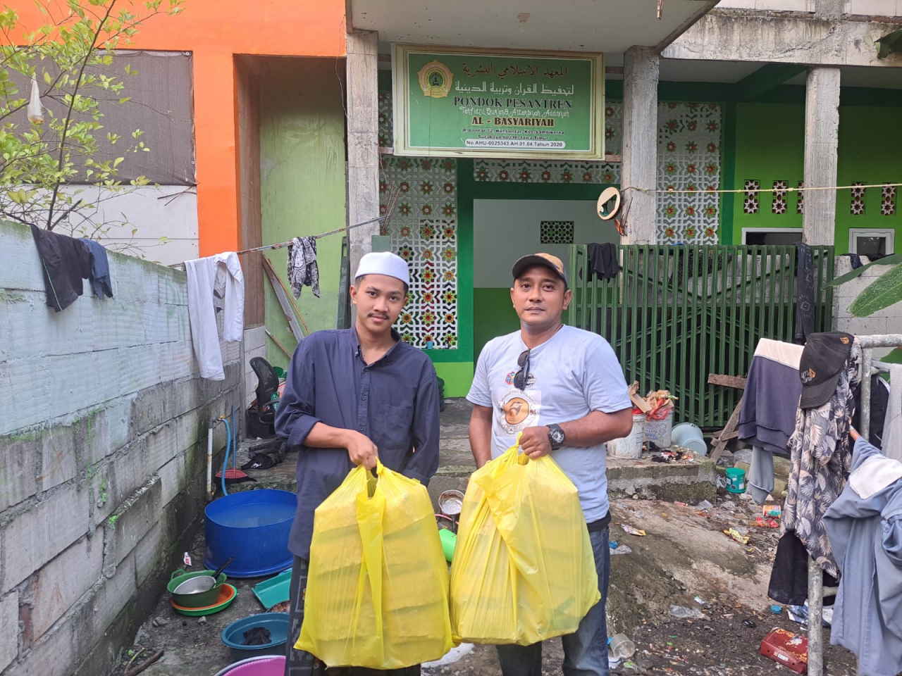 Forwan Surabaya Salurkan paket daging kurban