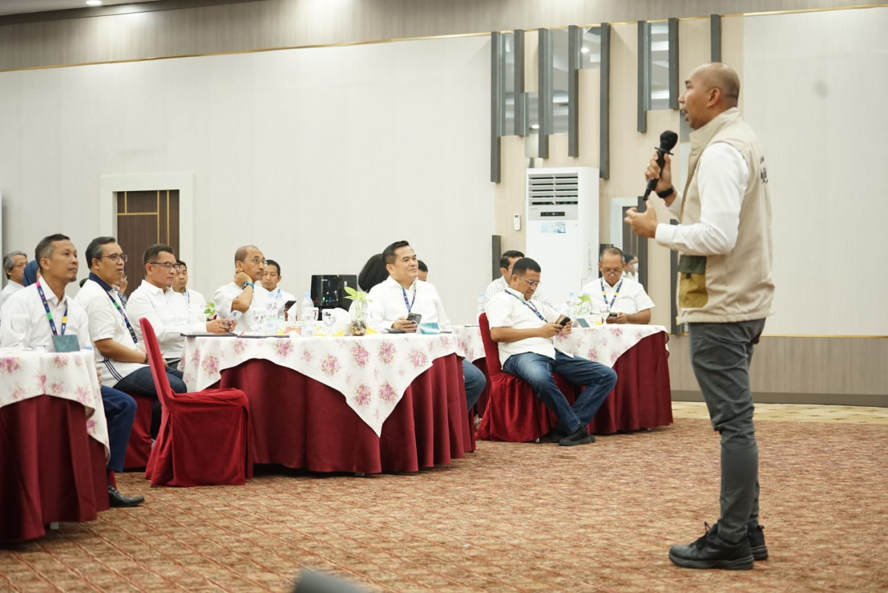 Direktur Sosialisasi dan Kampanye Antikorupsi KPK Amir Arief saat menjadi narasumber dalam kegiatan Pencanangan Zona Integritas menuju Wilayah Bebas dari Korupsi (ZI-WBK) di lingkungan BPPK Kementerian Keuangan, Jakarta, Kamis (21/5/2026).