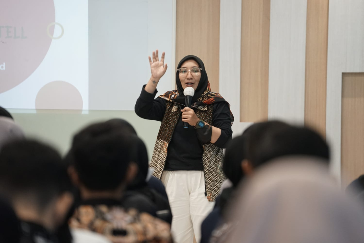 Gaduh Kasus Ahmad Dhani-Maia Estiany di Medsos, Netizen Wajib Cek Fakta