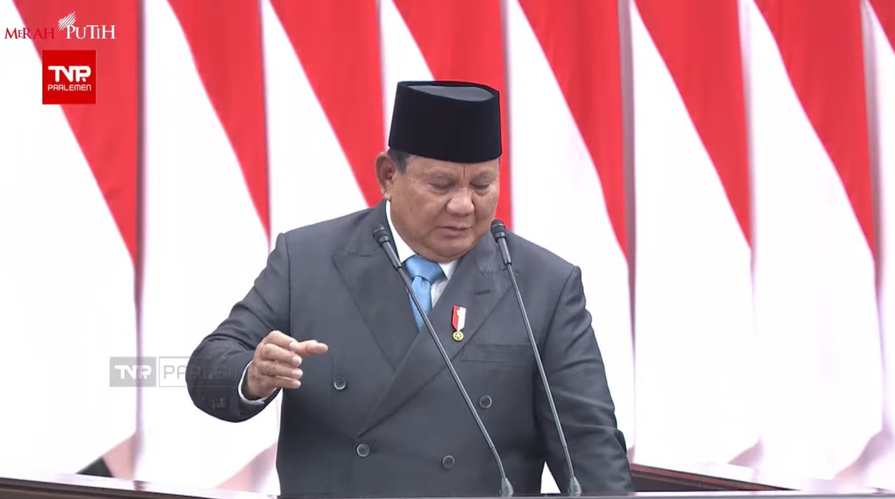 Momen Prabowo Nyeruput Kopi di Sidang DPR: Saya Cek Ada Gerindra yang Tidur Enggak