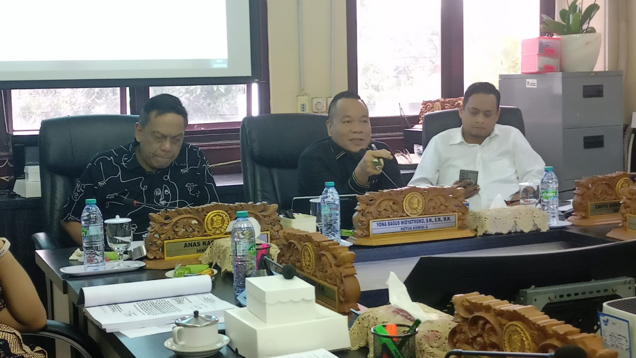Ketua Komisi A DPRD Kota Surabaya Yona Bagus Widyatmoko