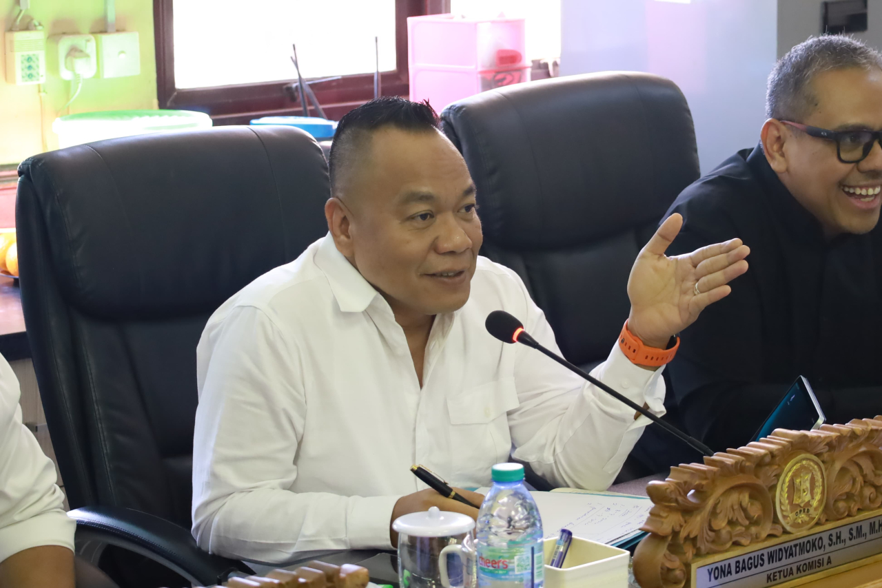 Ketua Komisi A DPRD Kota Surabaya Yona Bagus Widyatmoko