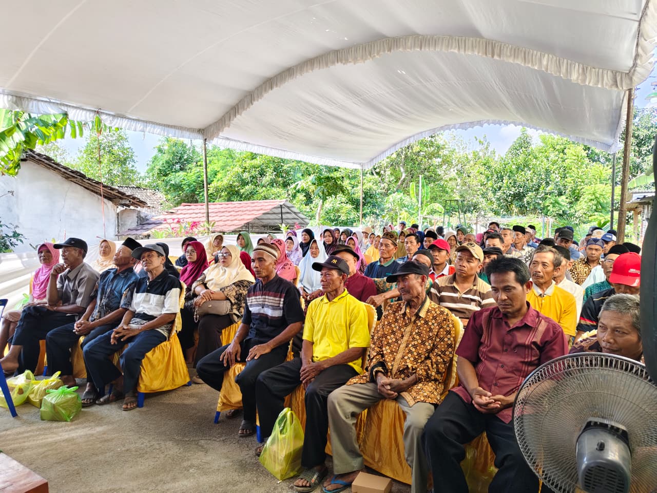 Atika Banowati, anggota DPRD Jatim Dapil IX saat menggelar Reses Masa Persidangan III Tahun 2025-2026.