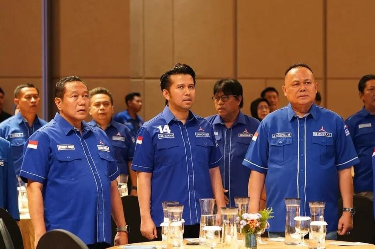 pengurus inti DPD Partai Demokrat Jatim dipimpin oleh Emil Elestianto Dardak sebagai Ketua, didampingi Mugianto (Kang Obeng) sebagai Plt Sekretaris, dan dr. Agung Mulyono sebagai Bendahara.