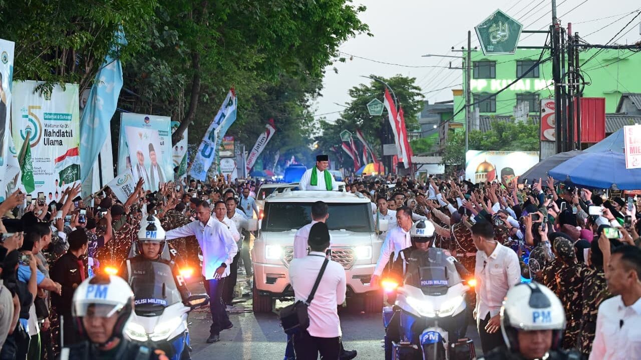 Presiden Prabowo Subianto disambut hangat dan penuh antusias oleh masyarakat di Kabupaten Jombang, Provinsi Jawa Timur, Kamis (27/8/2026)